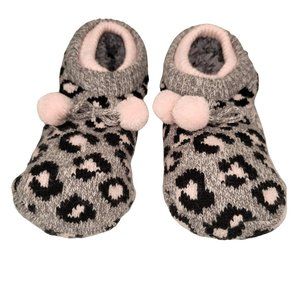 🌼 3/$15 Pink & Gray Fuzzy Leopard Print Tassel Slipper Socks